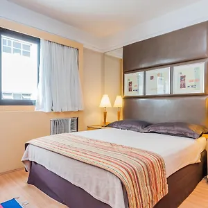 compacto-e-confortvel-a-100m-da-av-paulista.topsaopaulohotels.com/